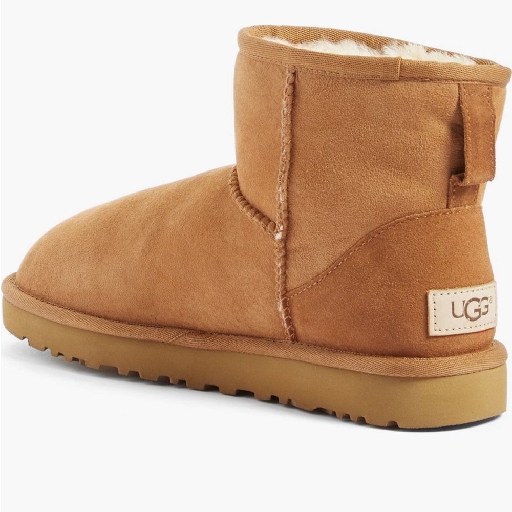 Ugg Classic Mini II women’s 7